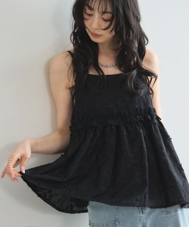 オフィシャルサイト限定】フラワーエンブロイダリーコットンキャミ