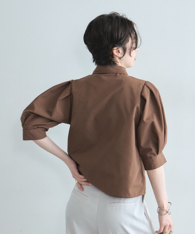 オフィシャルサイト限定】タックボリュームスリーブブラウス