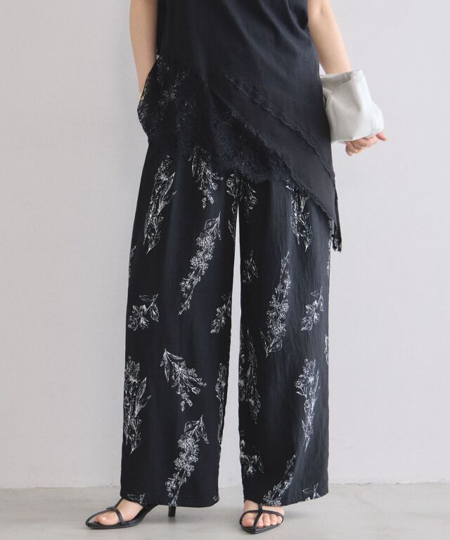 【オフィシャルサイト限定】ラインフラワーパンツ