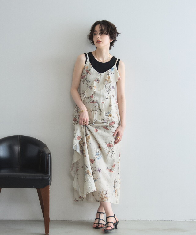 【オフィシャルサイト限定】フリルデザインフラワーキャミワンピース