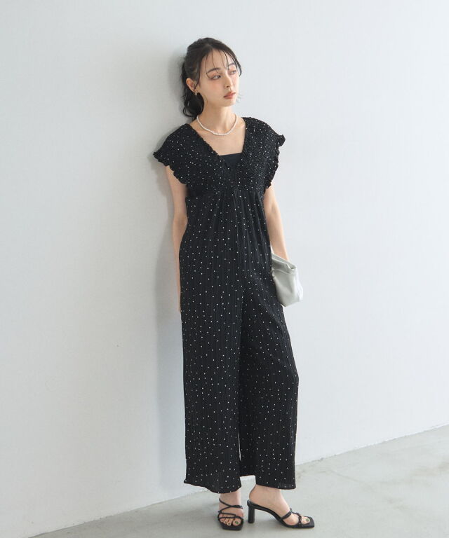 オフィシャルサイト限定】ドットジャガードシャーリングサロペット