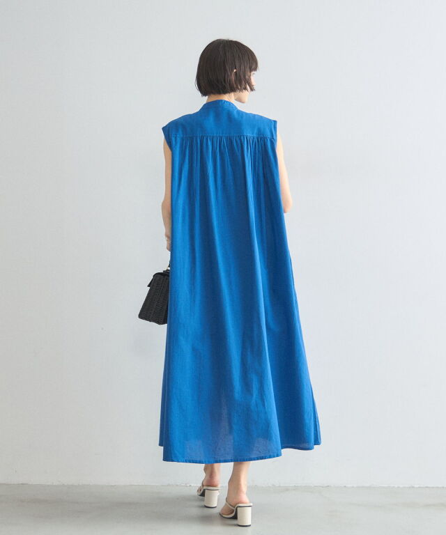 オフィシャルサイト限定】ピンタックノースリワンピース