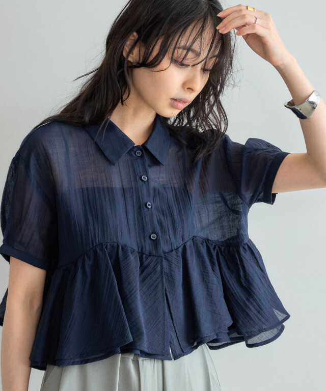 【オフィシャルサイト限定】シアーペプラムブラウス