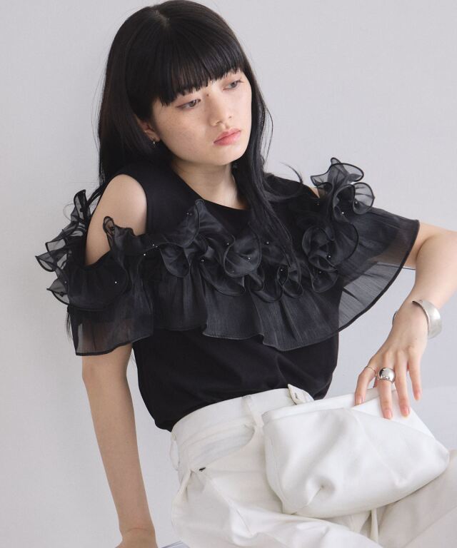 【オフィシャルサイト限定】オーガンジーチュール付きプルオーバー