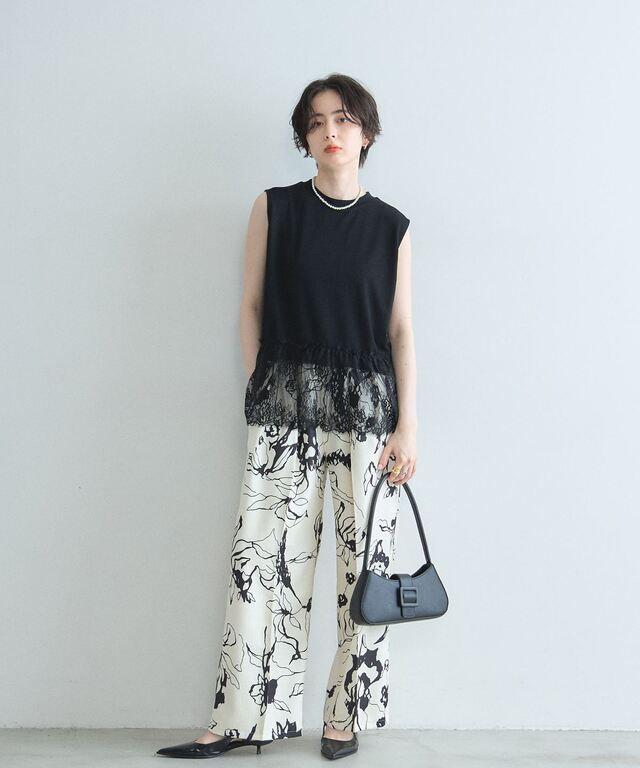 オフィシャルサイト限定】モノトーンフラワーパンツ
