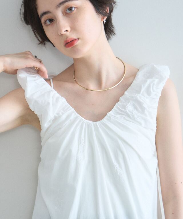 オフィシャルサイト限定】刺繍ギャザーノースリチュニックワンピース