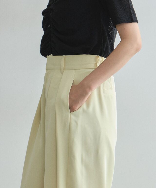 オフィシャルサイト・店舗限定】タックワイドパンツ