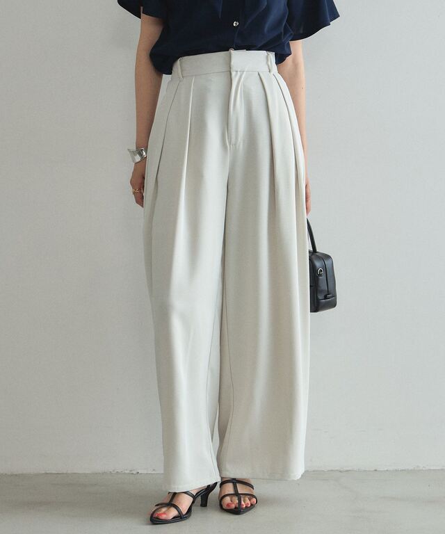 オフィシャルサイト・店舗限定】タックワイドパンツ