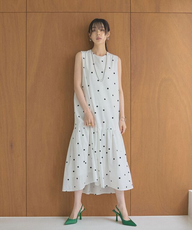 オフィシャルサイト限定】ロー切替ドットノースリーブワンピース