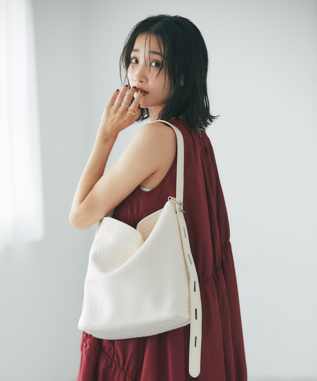 オフィシャルサイト限定】イントレチャートワンハンドルバッグ