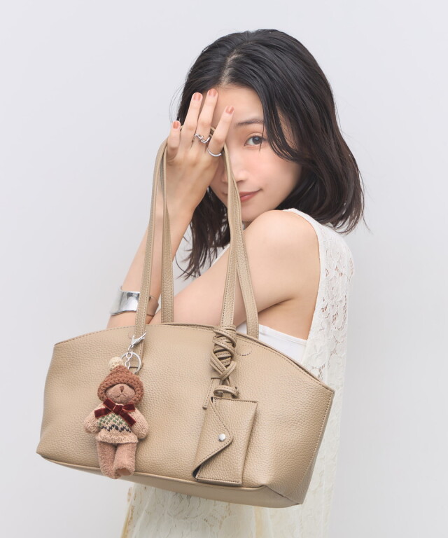 オフィシャルサイト限定】ニットボンネットベアチャーム