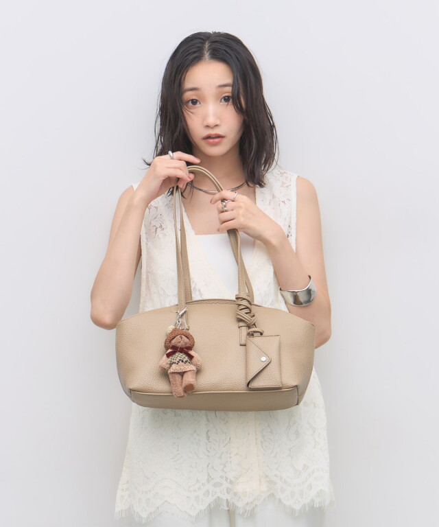 オフィシャルサイト限定】ニットボンネットベアチャーム
