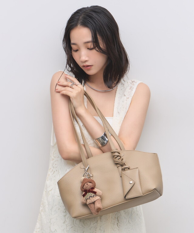 オフィシャルサイト限定】ニットボンネットベアチャーム