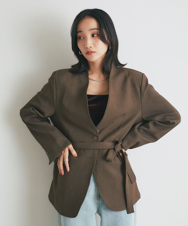 オフィシャルサイト限定】タイ付きノーカラージャケット