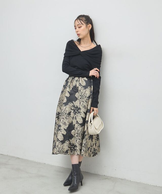 オフィシャルサイト限定】ギャザーオフショルトップス