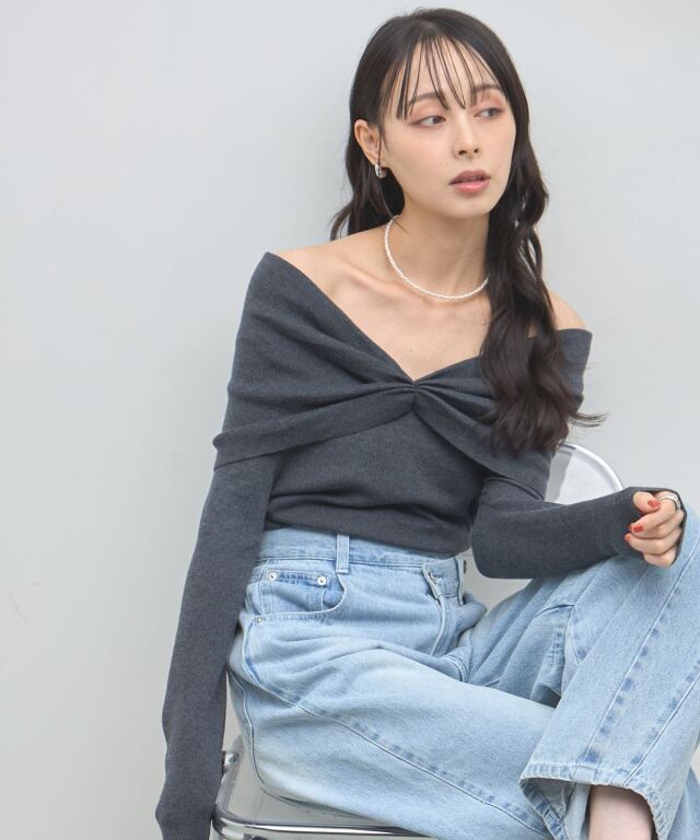 【オフィシャルサイト限定】ギャザーオフショルトップス