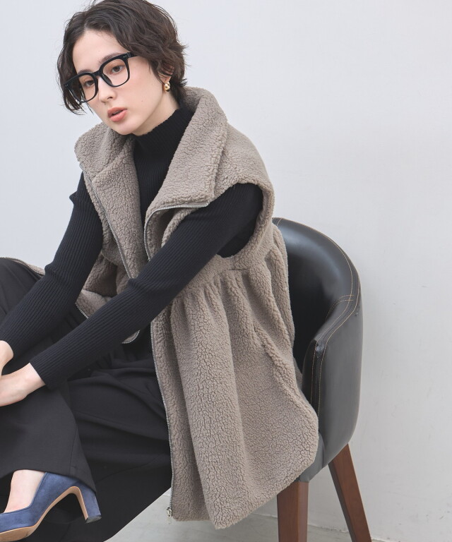 【オフィシャルサイト限定】ボアペプラムZIPジレ