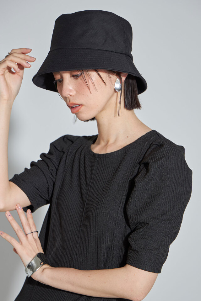 ブラック コットン バケットハット 9675-01_08_109a97f2-4ab4-4ad4-