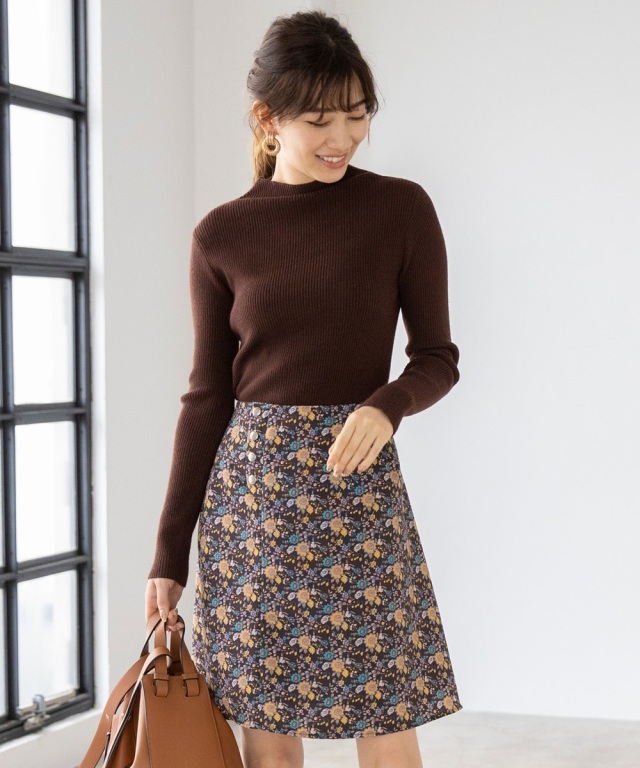 スナップデザイン花柄スカート