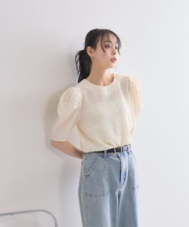 ビッグカラー付きカットソー