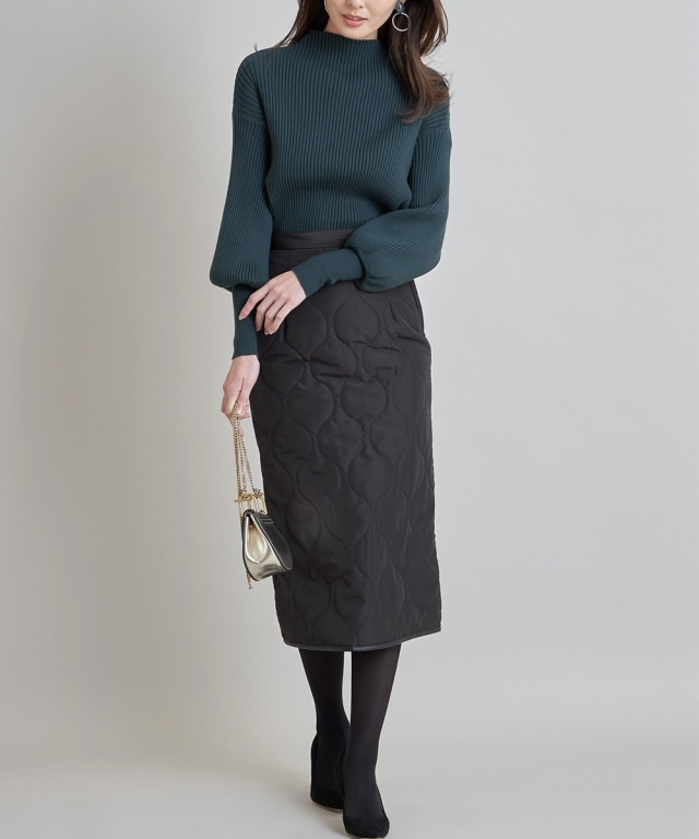 ボリュームバルーンスリーブボトルネックニット