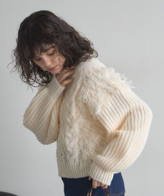 オフィシャルサイト限定】ループフリンジニットプルオーバー