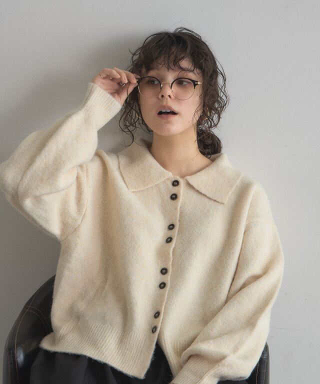 【オフィシャルサイト限定】ボタンデザインシャツ風ニット