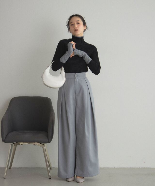 オフィシャルサイト限定】配色ハイネックプルオーバー