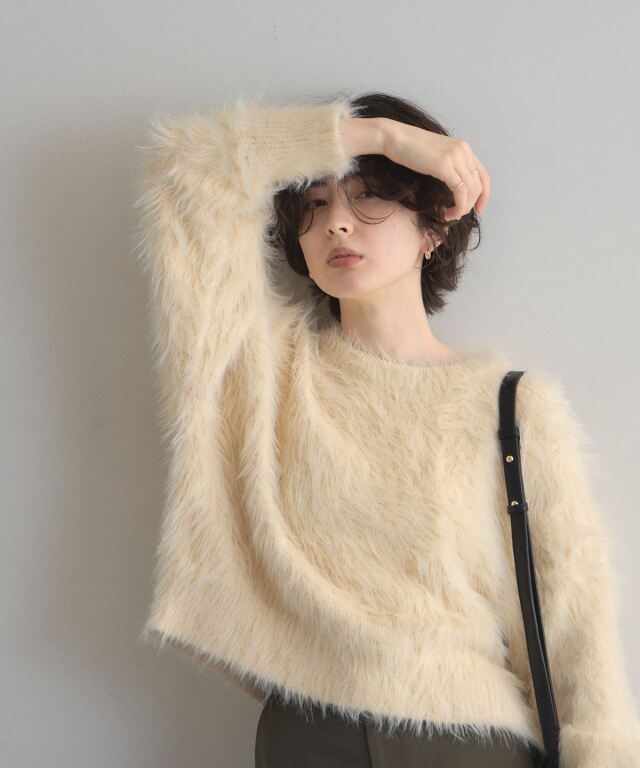 【オフィシャルサイト限定】ロングフェザークルーネックニット