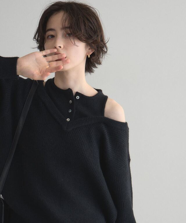 オフィシャルサイト限定】タンクレイヤード風ショルダーオープンニット