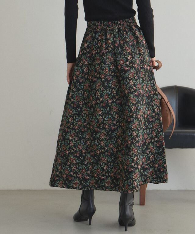 オフィシャルサイト限定】フラワージャガードタックフレアスカート