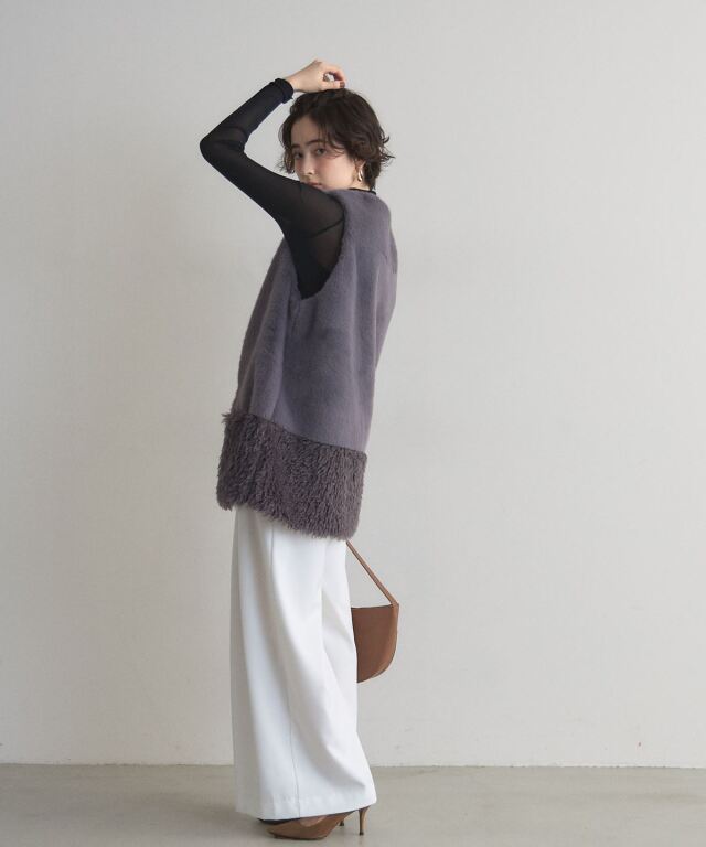 オフィシャルサイト限定】ファーボアドッキングベスト