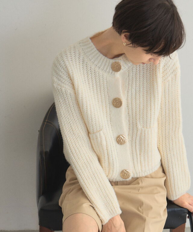 【オフィシャルサイト限定】ビッグゴールドボタンカーデ