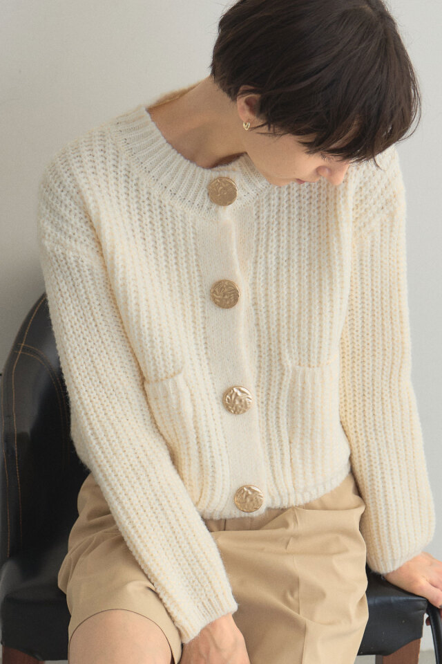 ケーブルニット