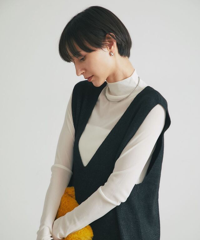 25日中迄★新品★TWINS OF FLORENCE Back Vネックニット Heather V-Neck Sweater - Cozy Soft Knit with Ribbed Detailing