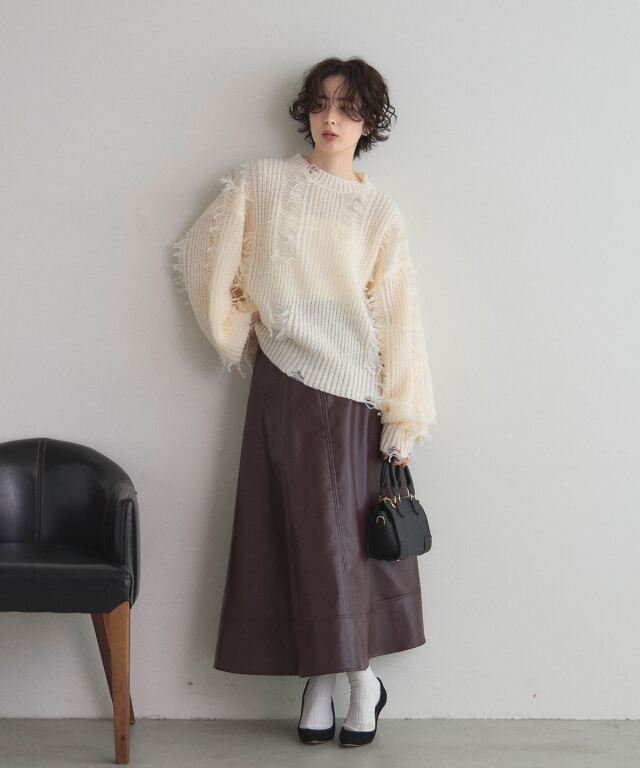 オフィシャルサイト限定】モヘアタッチダメージ風フリンジニット