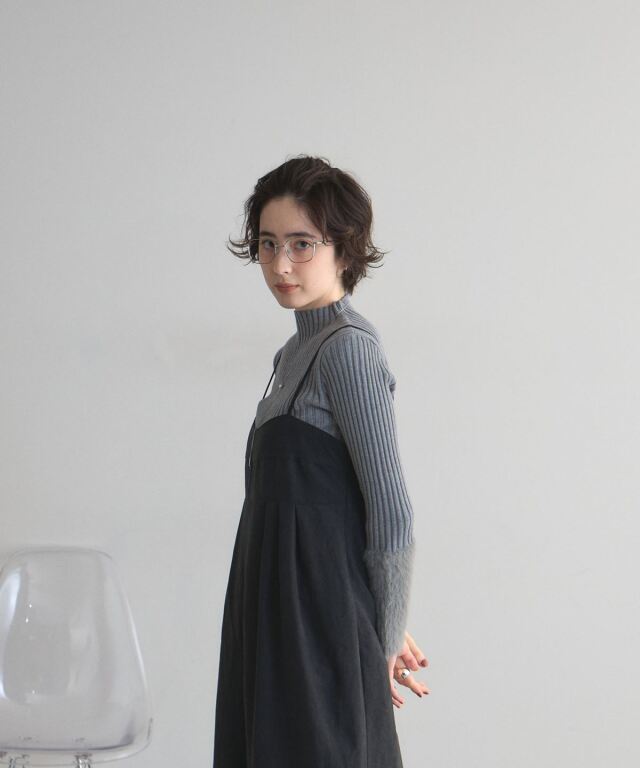 お値下げ中2025新品タグ付きRILATOタックジャンスカチャコール