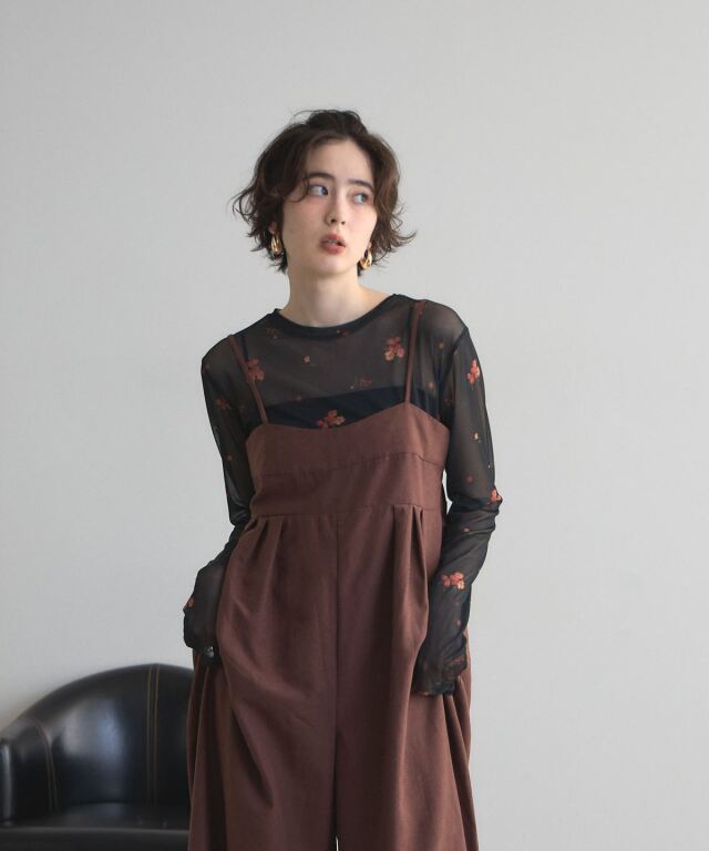 お値下げ中2025新品タグ付きRILATOタックジャンスカチャコールサロペット お値下げ中2025新品タグ付きRILATOタックジャンスカチャコール