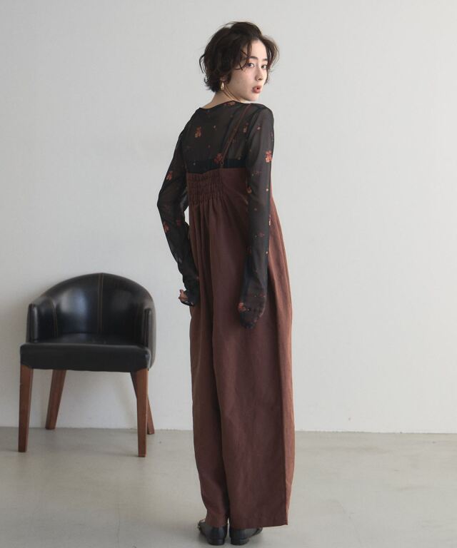 お値下げ中2025新品タグ付きRILATOタックジャンスカチャコールサロペット お値下げ中2025新品タグ付きRILATOタックジャンスカチャコール