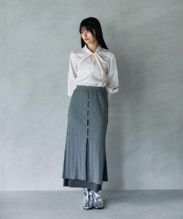 ARVELLIA｜ DRAPED TWIST BLOUSE