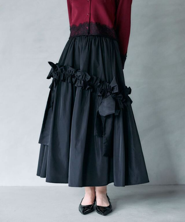 週末値下げ美品！bow.aツイルトップス sk.0014AW25-black(white ribbon) ハートアタッチドモヘアカーディガン