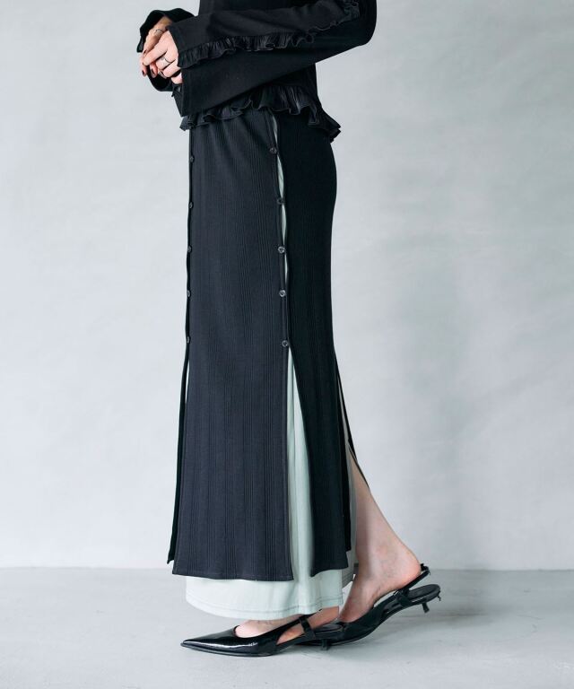ARVELLIA｜ TWO-TONE SLIT KNIT SKIRT