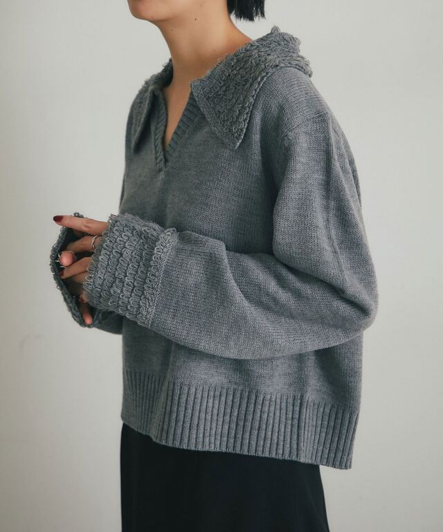 ARVELLIA｜ FRINGE COLLAR KNIT SWEATER