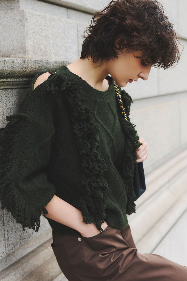 ケーブルニット