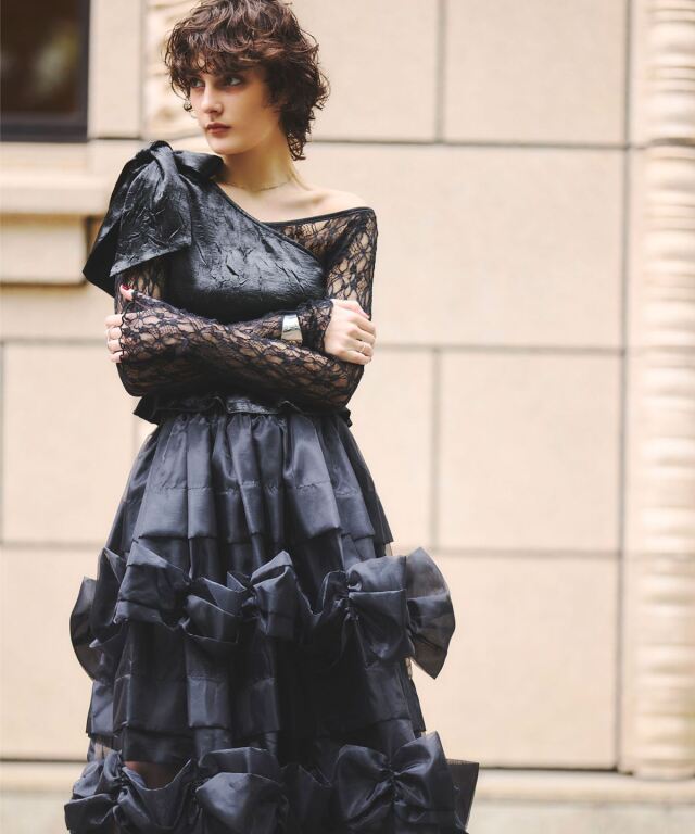 ARVELLIA】RIBBON STRAP BUSTIER