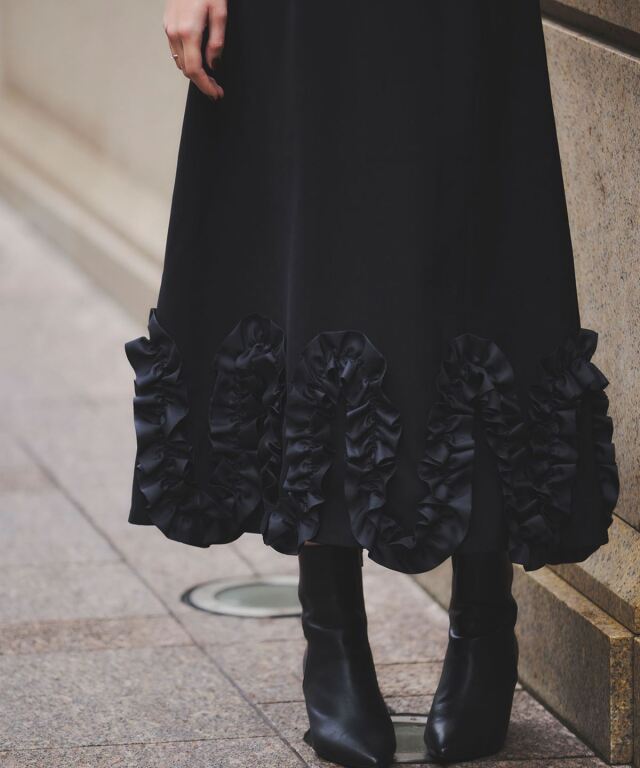 ARVELLIA】RUFFLE WAVE SKIRT