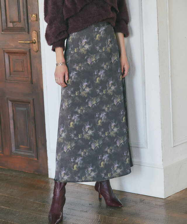 ARVELLIA】FLORAL SATIN SKIRT