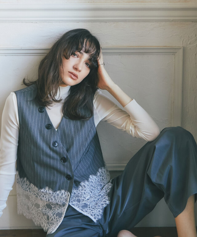 【ARVELLIA】LACE EDGE VEST