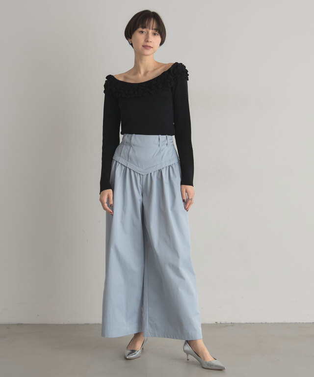 ARVELLIA】OFF SHOULDER FRILL KNIT