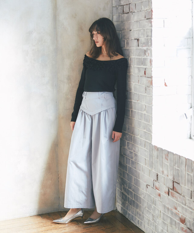ARVELLIA】OFF SHOULDER FRILL KNIT